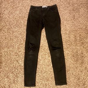 black skinny jeans